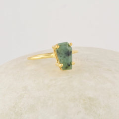 Emerald Ring, Coffin Ring, 5x10mm Gemstone Ring, Handmade Sterling Silver Ring, Simple Emerald Ring, Green Ring in Yellow Gold, Ring For Her