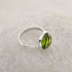 Peridot Quartz 10mm Faceted Cushion Gemstone Ring-925 Sterling Silver Jewelry-Green Peridot Ring-Christmas Gift Ring-Unique Engagement Ring