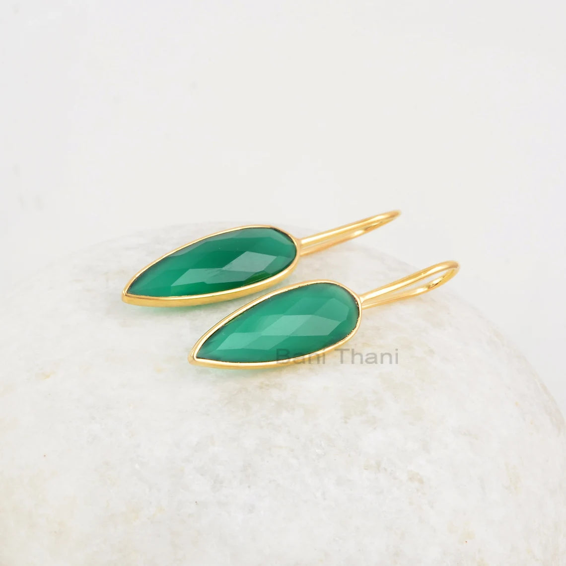 Beautiful Green Onyx Gemstone Earring, Long Pear 8x25mm Pear Shape Gemstone, Micron Gold Plated, 925 Sterling Silver Earring, Best for Gift