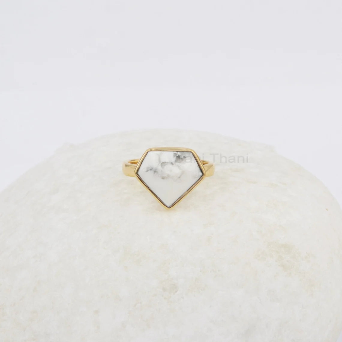 Howlite Ring, Gemstone Silver Ring, 18k Gold Plated Ring, 11x13mm Diamond Shape Handmade Ring, Gift for Her, Delicate Ring, Ring for Women