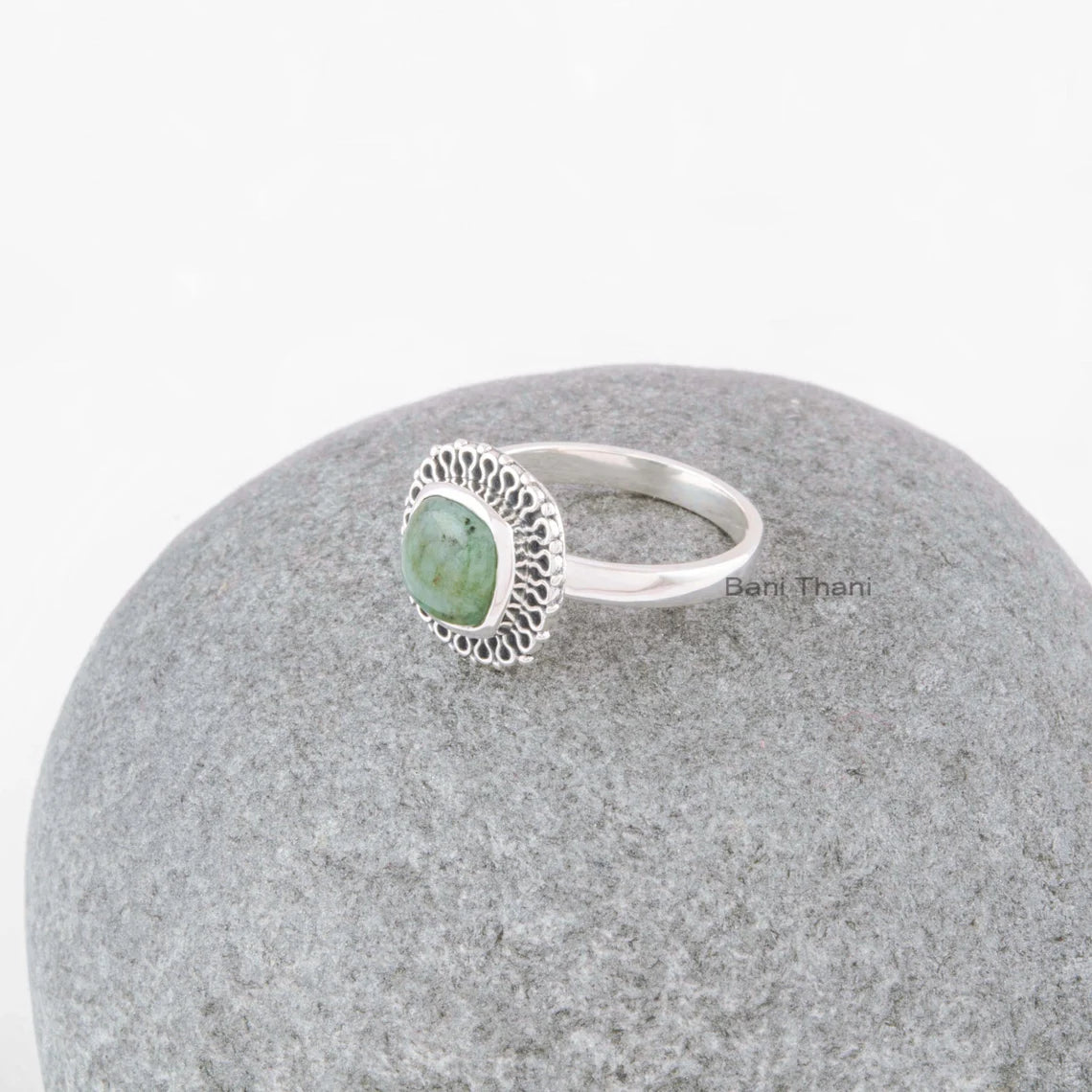 Statement Ring, Natural Emerald Cushion Gemstone Ring, Bohemian Delicate Ring, 925 Sterling Silver Spiral Ring, Gift for Her Vintage Jewelry