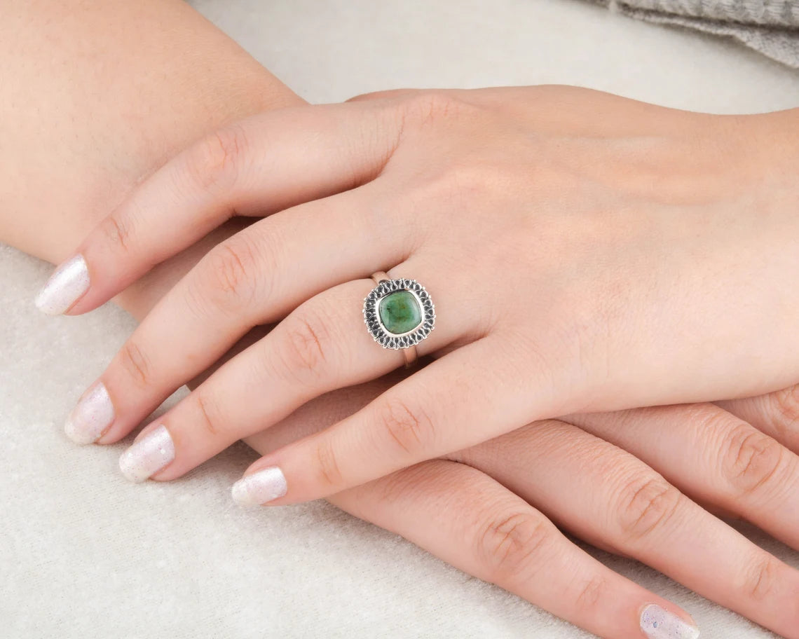 Statement Ring, Natural Emerald Cushion Gemstone Ring, Bohemian Delicate Ring, 925 Sterling Silver Spiral Ring, Gift for Her Vintage Jewelry