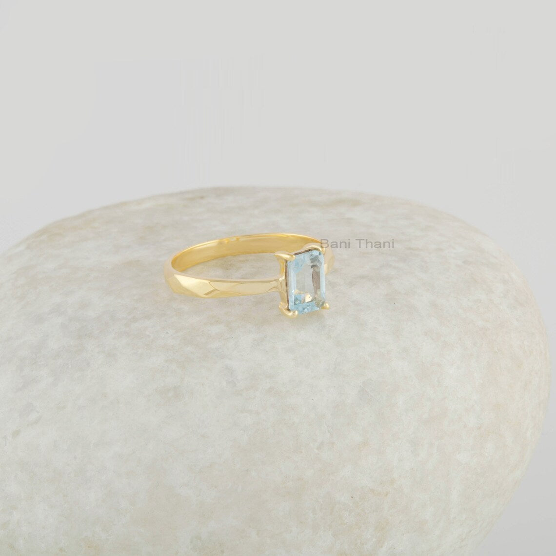 Solid 925 Sterling Silver Ring With Gemstone - Natural Blue Topaz Ring - Middle Finger Ring - Gift Ring for Women - Rectangle Gemstone Ring