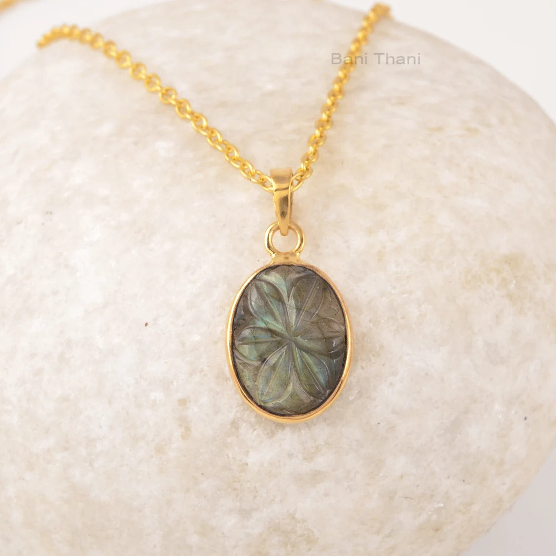 Natural Labradorite Oval Pendant Blue Gemstone Necklace, 925 Silver Gold Plated Hand Carved Stone Necklace, Vintage Simple Necklace For Her