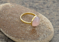 Pink Chalcedony Ring - Bezel Ring - Gemstone Ring - Sterling Silver Ring - Birthstone Ring - 12mm Round Faceted