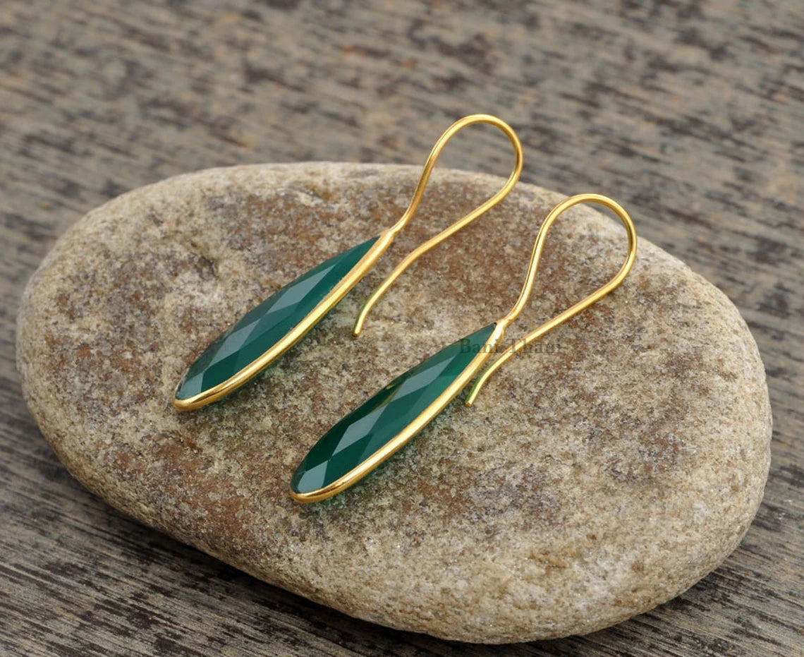 8x25mm Green Onyx Beautiful Long Pear Micron Gold Plated 925 Sterling Silver Earrings