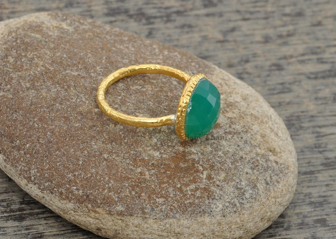 Green Onyx Gemstone Ring, Green Onyx Beautiful Round 10mm Micron Gold Plated 925 Sterling Silver Gemstone Ring, Twisted Designer Ring