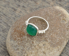 Green Onyx Ring - Hammered Ring Jewelry - Sterling Silver - Cushion Faceted 10mm- Gemstone Ring - 925 Sterling Silver Ring